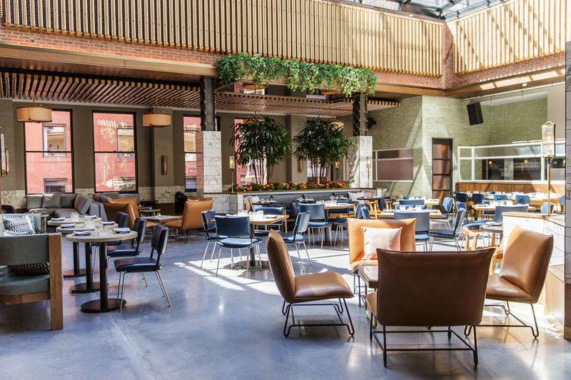 酒店家具,五星级酒店家具,酒店家具定制厂家,酒店家具定制,酒店套房家具