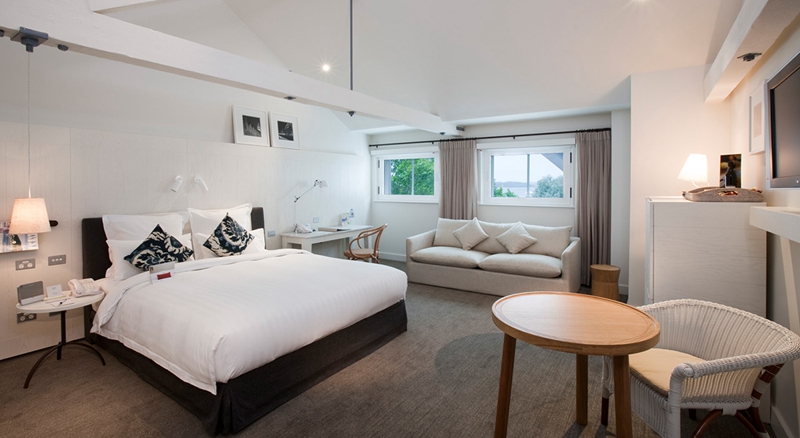 创虹家具,酒店家具,五星级酒店家具,酒店家具定制厂家,酒店家具定制,酒店套房家具