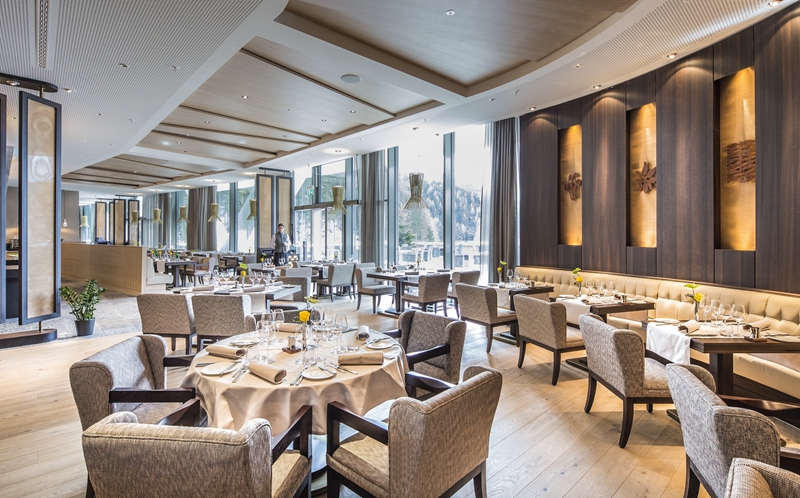 酒店固装家具,酒店家具,五星级酒店家具,酒店家具定制厂家,酒店家具定制,酒店套房家具