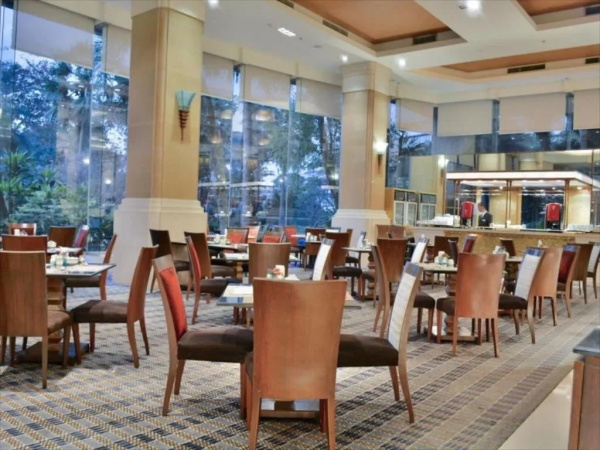 酒店家具,酒店套房家具,五星级酒店家具,酒店家具定制厂家,酒店家具定制,酒店固装家具,酒店家具厂家