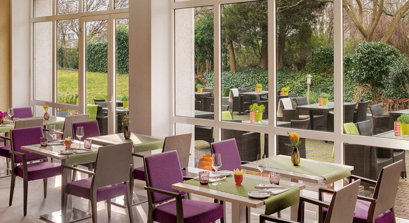 酒店固装家具,酒店家具,五星级酒店家具,酒店家具定制厂家,酒店家具定制,酒店套房家具,酒店家具厂家