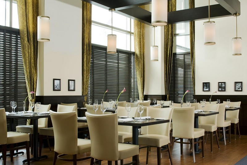 酒店套房家具,酒店家具,五星级酒店家具,酒店家具定制厂家,酒店家具定制,酒店固装家具,酒店家具厂家