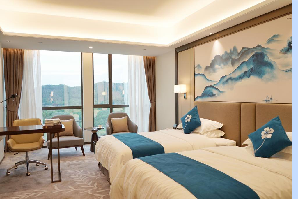 酒店家具分为哪两大类？