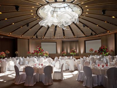 酒店家具-如何提高酒店固装家具的使用寿命