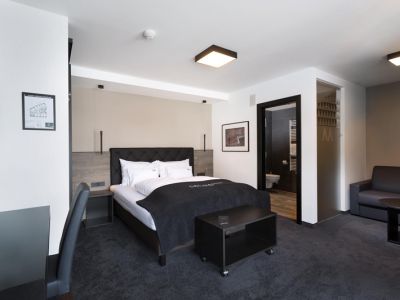 酒店家具-定制酒店家具行业对传统家具的影响