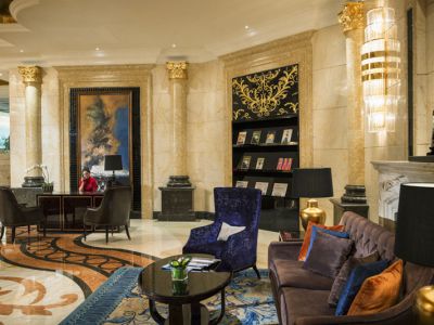 酒店家具定制厂家-橡木酒店家具的优缺点总结