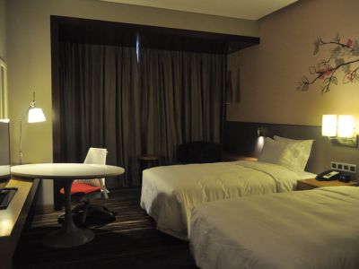 酒店套房家具-酒店家具厂家如何减少酒店家具定制时的矛盾纠纷