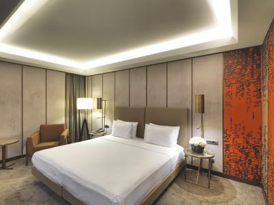 酒店家具定制——怎么分辨油漆好坏？